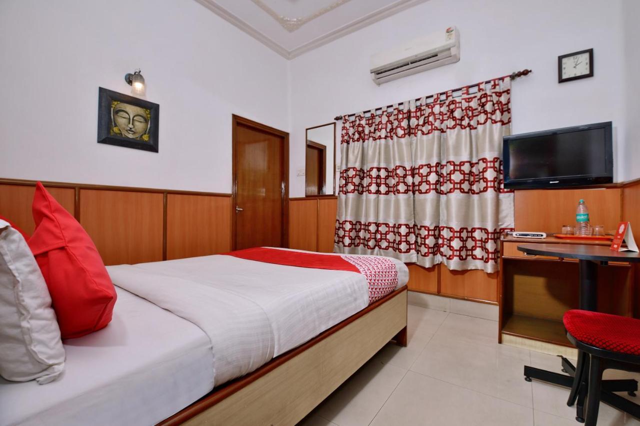 Oyo 3436 Shree Utsav Palace Guest House كولكاتا المظهر الخارجي الصورة